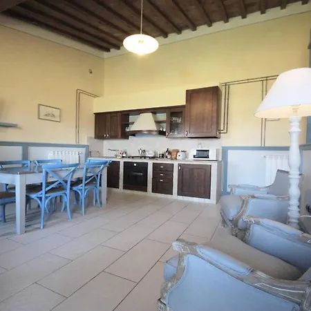 Villa Very Pretty Poolside, Jacuzzi, Gardens No01