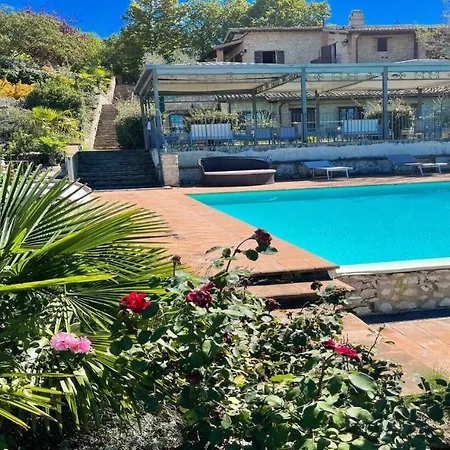 Villa Very Pretty Poolside, Jacuzzi, Gardens No01 *