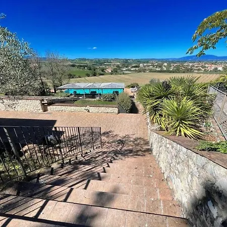 Villa Very Pretty Poolside, Jacuzzi, Gardens No01