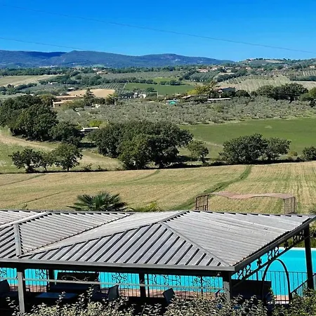 Very Pretty Poolside, Jacuzzi, Gardens No01 Spoleto