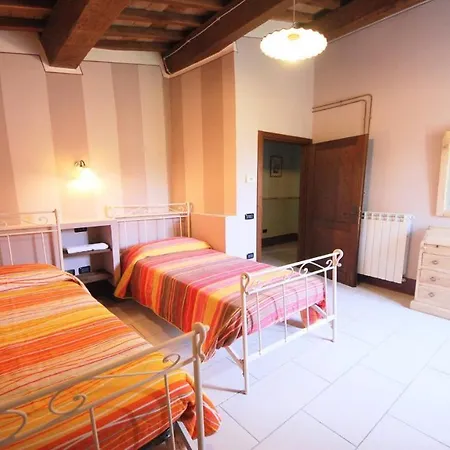 Very Pretty Poolside, Jacuzzi, Gardens No01 * Spoleto