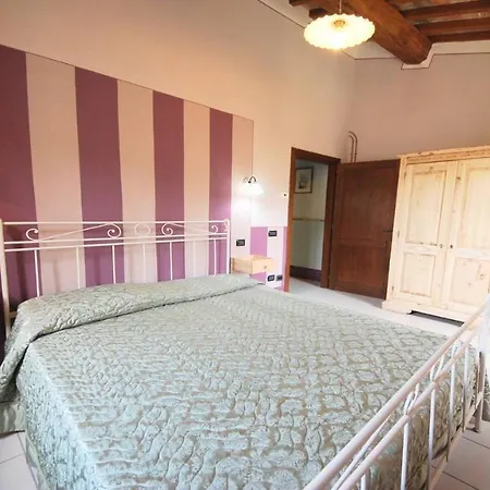 Very Pretty Poolside, Jacuzzi, Gardens No01 Villa *