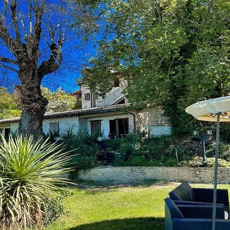 Very Pretty Poolside, Jacuzzi, Gardens No01 Villa Spoleto